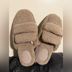 Auden Tan Faux-Fur Slippers